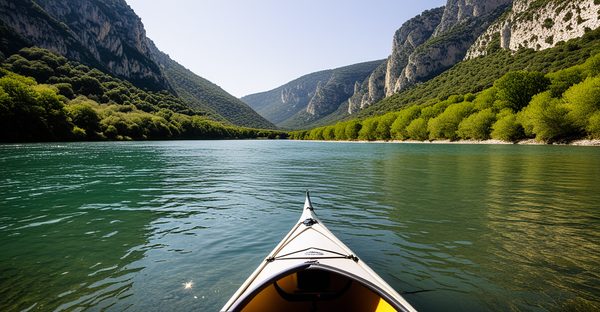 Location de canoë à vallon pont d'arc : vivez l'expérience aventure !